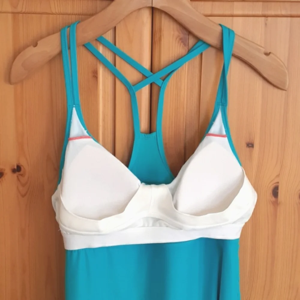 Athleta Shorebreak Racer Back Outdoor Dress Size Medium - Picture 4 of 9